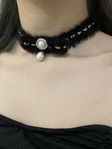 Gothic Water Droplet Faux Pearl Bowknot Fluffy Choker